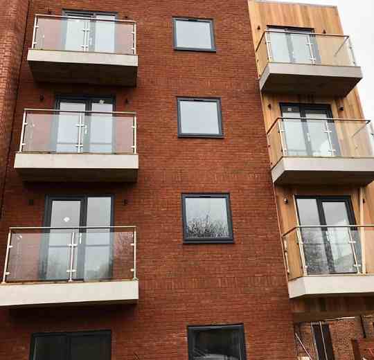 Balcony Glass Balustrade Bricket Wood